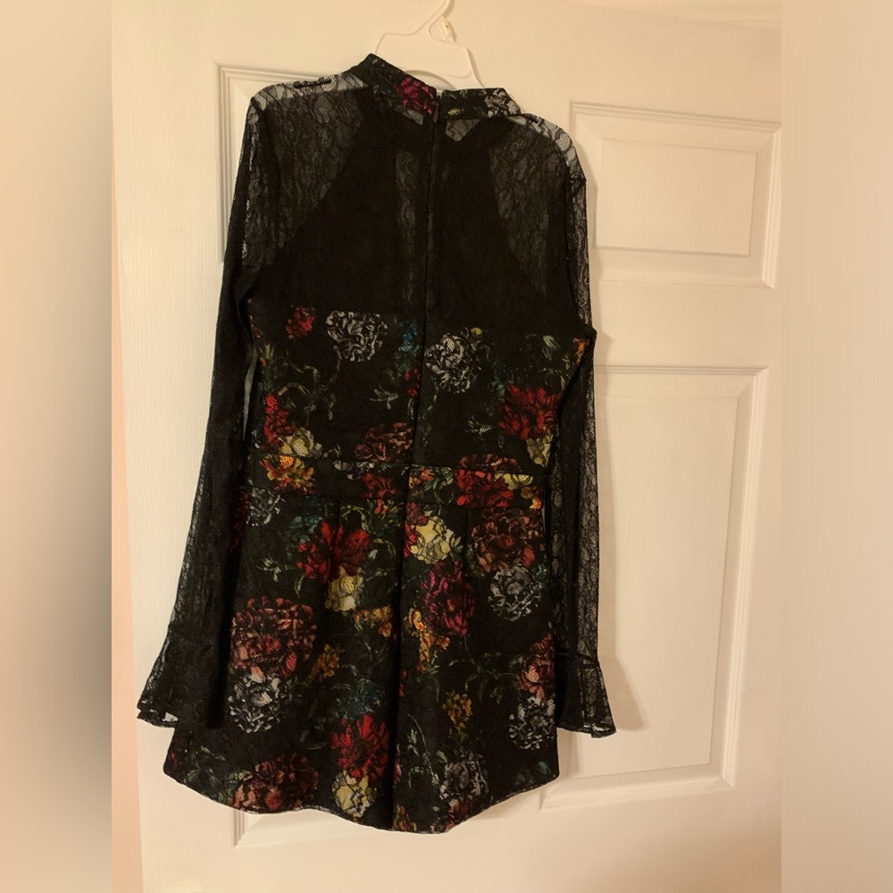 Guess Romper - Picture 2 of 7